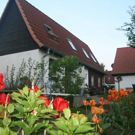 Luxurious Holiday Home In Gersdorf With Trampoline Apartmán