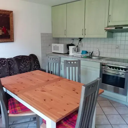 Luxurious Holiday Home In Gersdorf With Trampoline Apartmán Biendorf