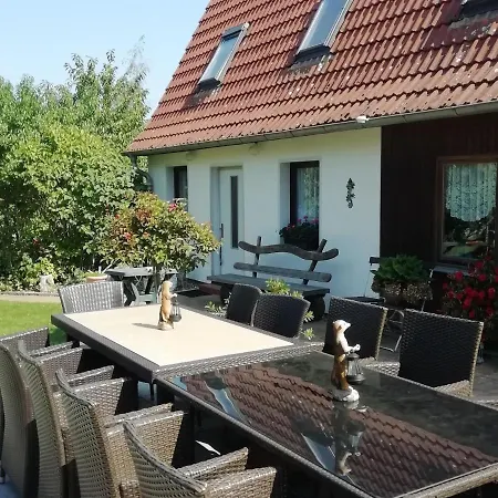 Luxurious Holiday Home In Gersdorf With Trampoline Apartmán *